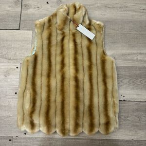 NWT France’s Valentine Faux Fur Scallop Bottom Jacket Women’s Small